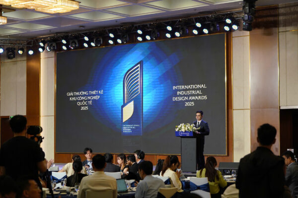 4. Ông Cao Xuân Hưng Giám đốc Vsdc Giới Thiệu Sáng Kiến Giải Thưởng Thiết Kế Kcn Quốc Tế 2025 Trong Khuôn Khổ Ipforum 2024